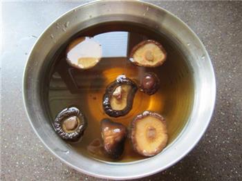 香菇海带味增汤的做法图解3