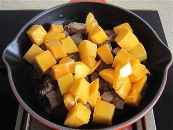 芒果牛肉粒的做法步骤10