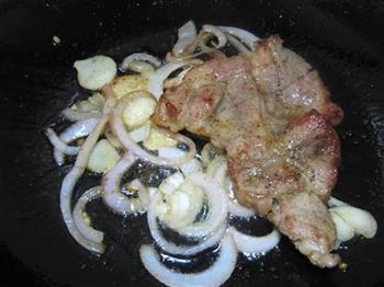 黑椒煎猪扒配土豆泥的做法步骤10