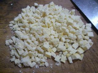 韭菜玉米馒头煎饼的做法步骤2