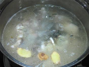 清煮鱼头汤的做法步骤3