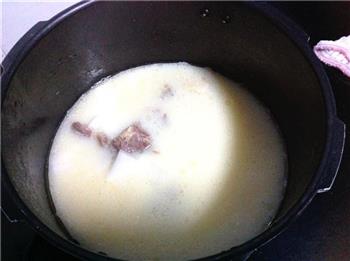 大骨汤泡粢饭糕的做法步骤2