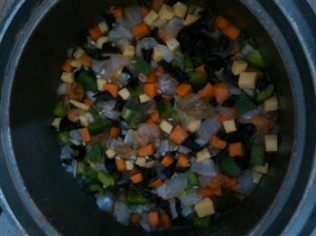 龙利鱼蔬菜焖饭的做法图解2