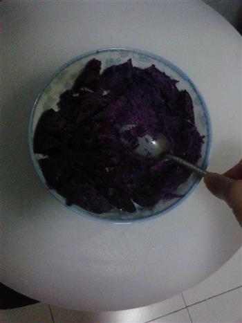 紫薯奶香馒头的做法图解3
