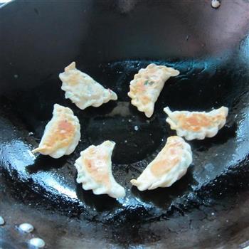 瘦肉韭菜馅饺子的做法步骤12