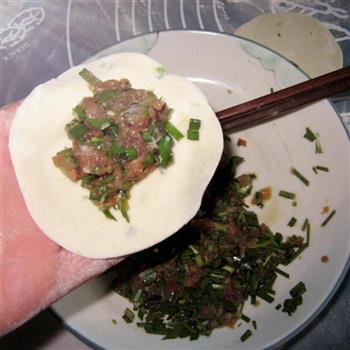 瘦肉韭菜馅饺子的做法步骤8