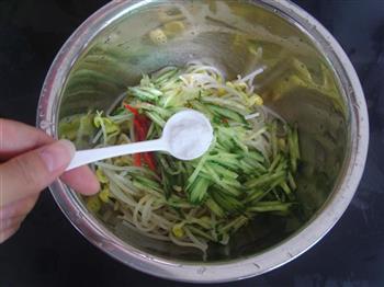 黄瓜拌豆芽的做法步骤14