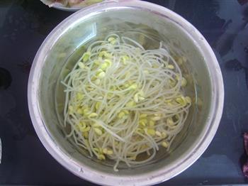 黄瓜拌豆芽的做法步骤5