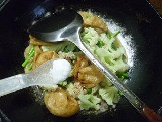 蒜薹油面筋炒花菜的做法步骤7