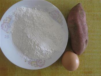 红薯鸡蛋饼的做法步骤1