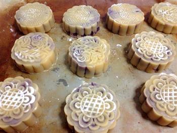 广式椰香紫薯月饼的做法步骤16