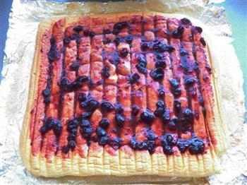 蓝莓蛋糕卷的做法步骤15