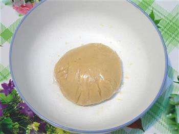 广式豆沙月饼的做法步骤4