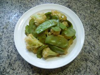 扁豆炒花菜的做法步骤10