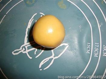 莲蓉蛋黄广式月饼的做法步骤12