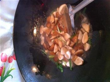 鲜香菇炒肉片的做法步骤5