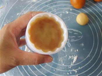 广式金沙奶黄月饼的做法步骤12