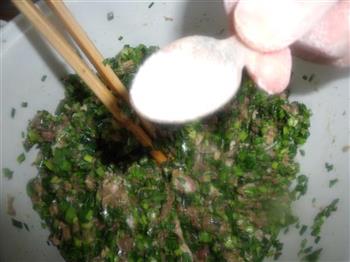 猪肉韭菜饺子的做法步骤8