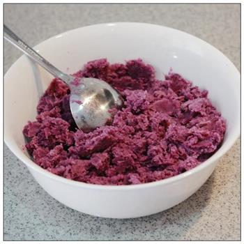 紫薯山药豆沙月饼的做法图解5