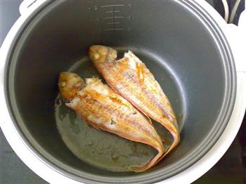 姜葱煎海鱼的做法步骤6