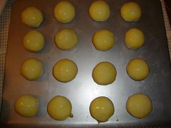 蛋黄酥的做法步骤25