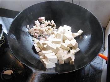 五花肉烧豆腐的做法图解6