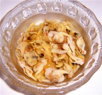 海前蛤蜊干菠菜汤的做法步骤2