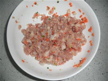 鲜虾猪肉馄饨的做法步骤3