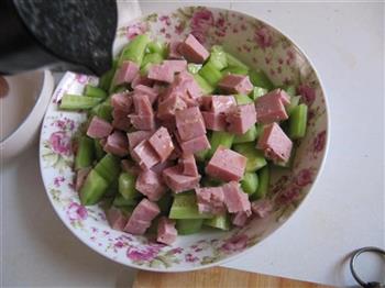 黄瓜拌午餐肉的做法步骤5
