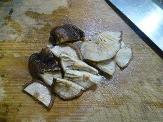 香菇莴笋炒肉片的做法步骤5