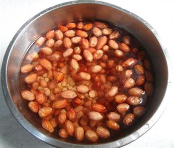 水煮花生黄豆的做法步骤2