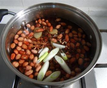 水煮花生黄豆的做法步骤3