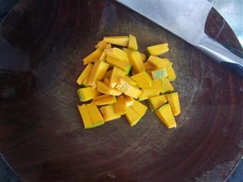 南瓜豆浆的做法步骤2