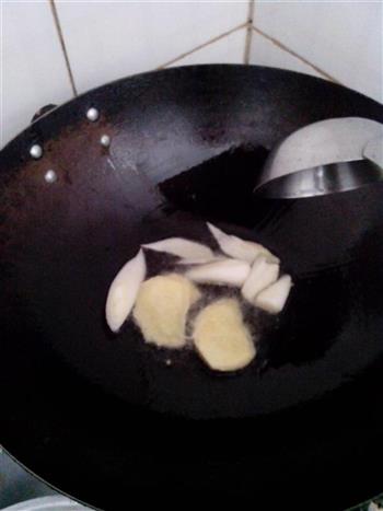 莲藕排骨汤的做法步骤4