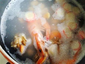 私房海鲜砂锅粥的做法步骤3