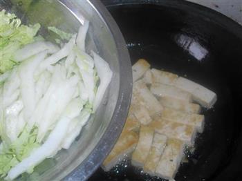 白菜炖豆腐的做法步骤5