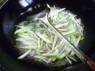 咸菜里脊肉炒夜开花的做法步骤8