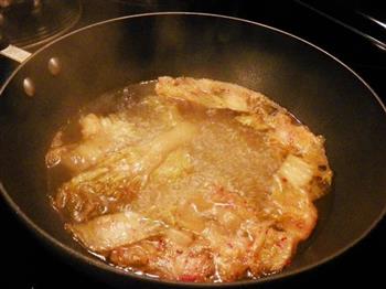辣白菜味噌海鲜豆腐汤的做法步骤1