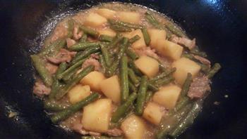 豆角土豆炖肉的做法步骤8