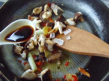 香菇毛豆油面筋的做法步骤5