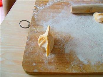 玉米饺子的做法步骤9