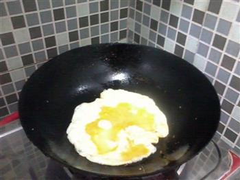剁椒韭菜香干鸡蛋的做法步骤2