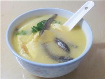 蛋皮泥鳅汤的做法图解10