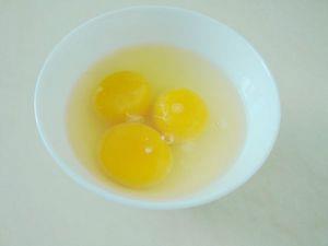 鸡蛋炒南瓜花的做法图解4