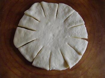 奶酪花环面包的做法步骤9