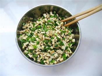 韭菜豆干蒸饺的做法步骤4