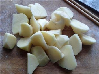 土豆炖排骨的做法图解9
