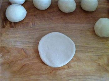 豆沙花卷面包的做法步骤5