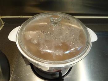 莲藕薏米排骨汤的做法图解5