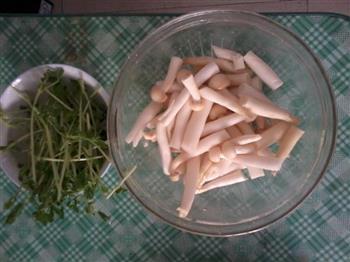 小菇排骨素汤的做法图解3